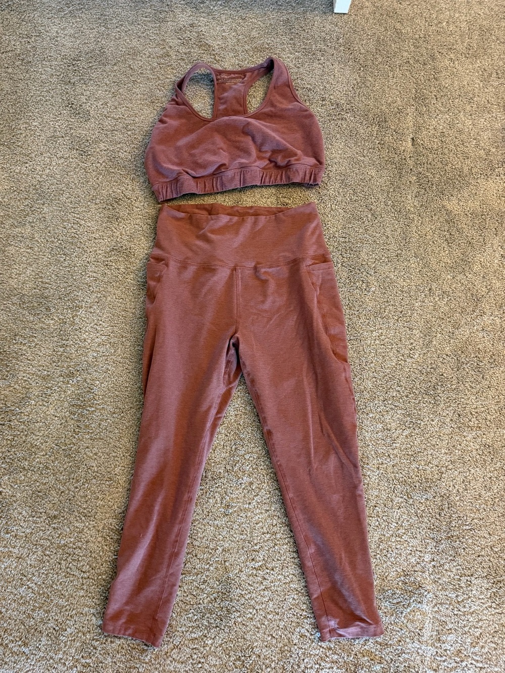 Beyond yoga heathered mauve space dye set